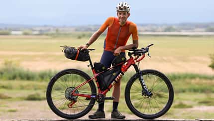 Ulrich Bartholmös und sein Bike für die Tour Divide 2024
