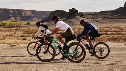 BMC,Gravelbike,Unrestricted,Actionfoto,drei Räder