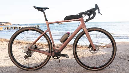 Gravel Camp Calabardina,Cervelo,Gravelbike,Aspero 5 Ekar von der Seite