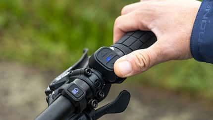Sigma Bike, Remote On,Hand an Fernbedienung und Lenker