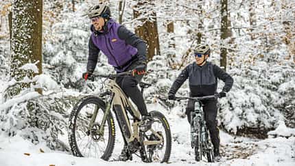 Leichte Bikes, starker Auftritt: Die besten Light-E-MTBs im Test