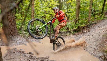 Mountainbiken im Matsch