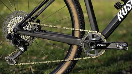 Mit der Evo12 hat TRP eine 12-fach-Schaltung im Programm, die der berühmten Shimano XTR Konkurrenz machen möchte. Wir haben sie 1,5 Wochen lang für euch getestet.
