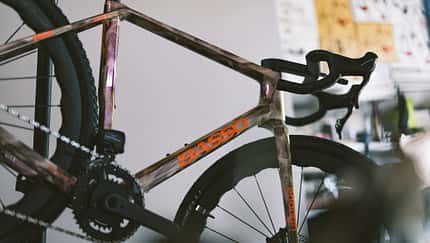 Basso Bikes,Gravelbike,ARTbound,Montageständer,heller Hintergrund