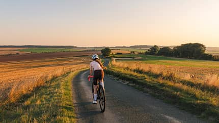 Fahrradfahren auf dem Land vs. in der Stadt