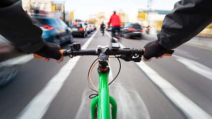 Fahrrad Autofahrer Straße 