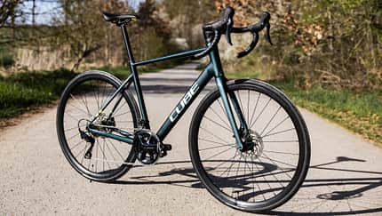 Cube Attain SLX,Rennrad,Gesamtfoto schräg
