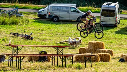 Bikes, Beats & Barbecue – das ist Dual Slalom