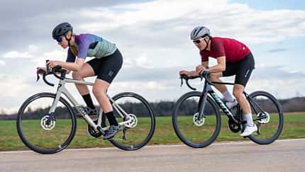 ROADBIKe,Test,Totelfoto,2 Fahrer