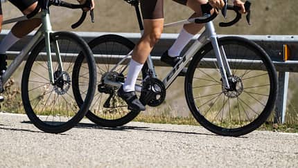 Drei Ausstattungsvarianten des BH SL1 werden angeboten - zwischen 2499 und 3999 Euro.