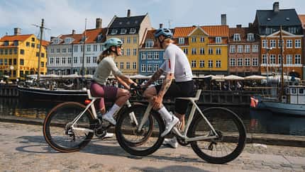 Kask,Actionfoto,Fahrradhelm,Rennradhelm,Altstadt,Hafen,Rennrad