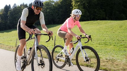 Scott Fastlane,E-Rennrad,E-Bike,Action,zwei Fahrer Scott Fastlane,E-Rennrad,E-Bike,Action,zwei Fahrer