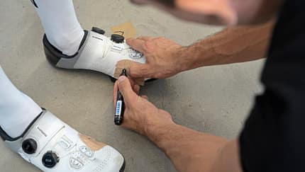 So stellst du Rennrad-Pedale richtig ein 