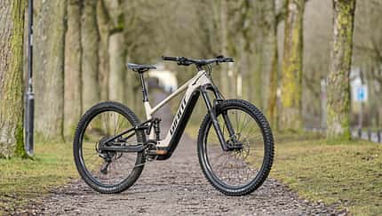 Giant Stance E+ Giant Stance E+