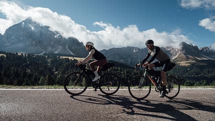 Bikepackingtaschen,Tatonka,Action,Berge,zwei Fahrer