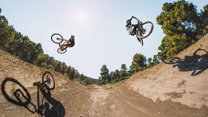 Für 2027 bringt Mondraker zwei neue Gravity-Bikes.