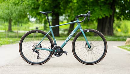 Cube Attain SLX,Einsteiger Rennrad,ROADBIKE Test,Seitenansicht Cube Attain SLX,Einsteiger Rennrad,ROADBIKE Test,Seitenansicht