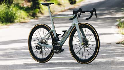 Orbea Orca Aero 2027,Aero Rennrad,schräge Ansicht Orbea Orca Aero 2027,Aero Rennrad,schräge Ansicht