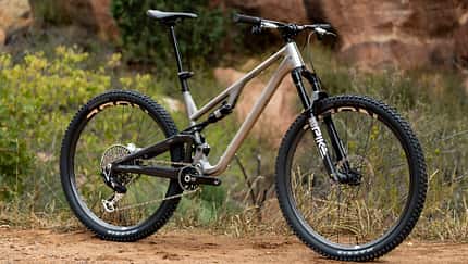 Revel Ranger Ti Fully Titan Carbon 2026 sideshot outdoor 2