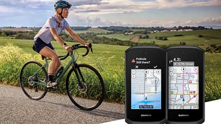Radfahrerin auf einem Tourenrad, in der Ecke der neue Garmin Edge Explore 3 & Edge Explore 3 Plus Radfahrerin auf einem Tourenrad, in der Ecke der neue Garmin Edge Explore 3 & Edge Explore 3 Plus