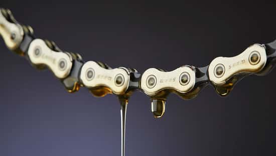 MB 0318 Kettenöl und Pflege Aufmacher