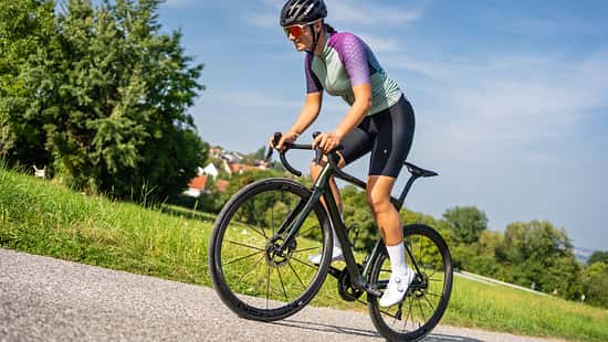 Radon Spire 10.0,Rennrad,ROADBIKE Test,Action,Anstieg