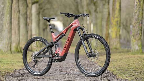 Canyon Spectral:ON CF 7 im Test