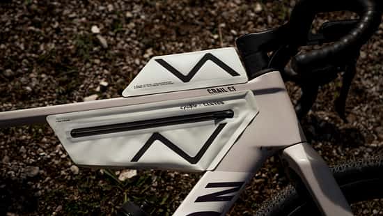 Cyclite x Canyon,Midloader,Matching Top Tube Bag,Nahaufnahme am Canyon Grail