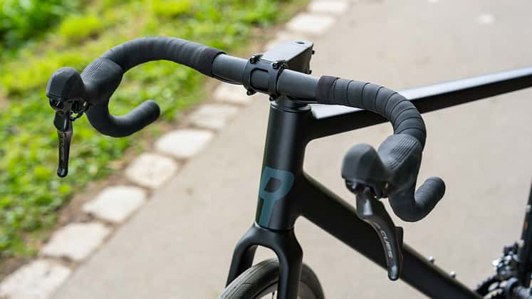 Rose Blend Road,Rennrad,ROADBIKE,Test,Lenker von schr&auml;g oben