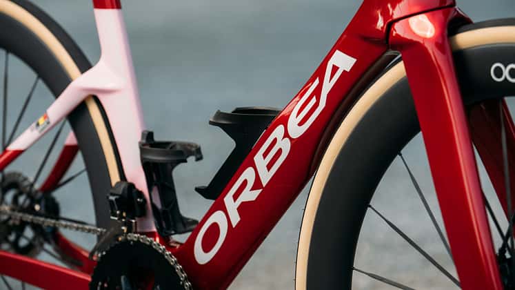 Orbea Orca Aero Bikes, Vuelta 2026,Rennrad,Custom,Unterrohr