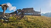 mb-1116-tirol-cross-003.jpg