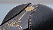 RB_crown saddle_herzog eberhardt_detail_plakette (jpg)