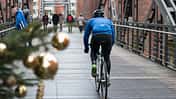 Weihnachten Weihnachtsgeschenke Teaser Rennrad Brücke Hamburg 