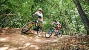 FOX 34 SC VS. ROCK SHOX SID, 120-mm Federgabeln