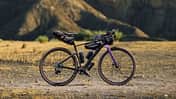 Wilier,Gravelbike,Adlar,Gesamtansicht,lila,schwarz
