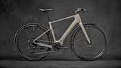 Light E-Bike Cannondale Tesoro Neo Carbon vor schwarz