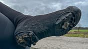 GripGrap Explorer Gravel Waterproof-Überziehschuhe,Actionfoto,Sohlenansicht