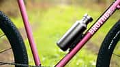 Fidlock Twist Steel Bottle, schwarz,amFahrrad