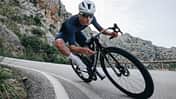 S-Works,Radsportbekleidung,Specialized,Fahrer in Kurvenlage