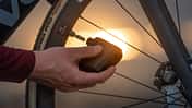 BBB Cycling,BarBank,Mini E-Pumpe,Mini Kompressor,Sonnenlicht,Actionfoto