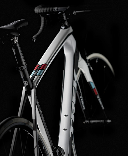 RB-Trek-Madone-Series-7-Team-Radioshak1 (jpg) RB-Trek-Madone-Series-7-Team-Radioshak1 (jpg)