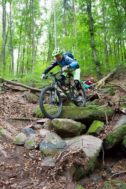 Europa,Deutschland,Odenwald,Natur,Panorama,Landschaft,Biker,Fahrrad,Mountainbike,Bike,Zweirad,Mountainbiker,Radfahrer,biken,fahren,radfahren,sportlich,Sport,Outdoor,Reisen,Aktivit,t,Freizeit,Freizeitsport,Trail