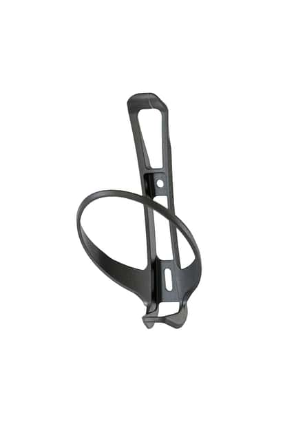 Schwarzer Fahrrad-Flaschenhalter aus Kunststoff oder Aluminium, freigestellt vor weißem Hintergrund.