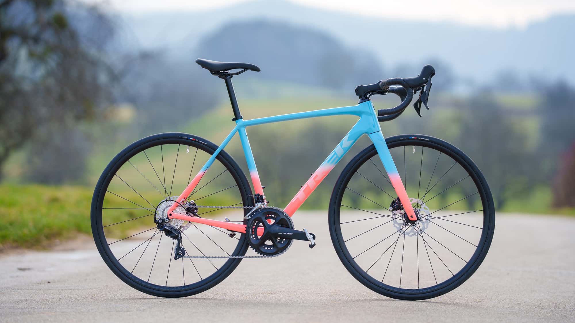 Trek Émonda ALR 5 mit Profi-Geometrie im Praxistest von Roadbike