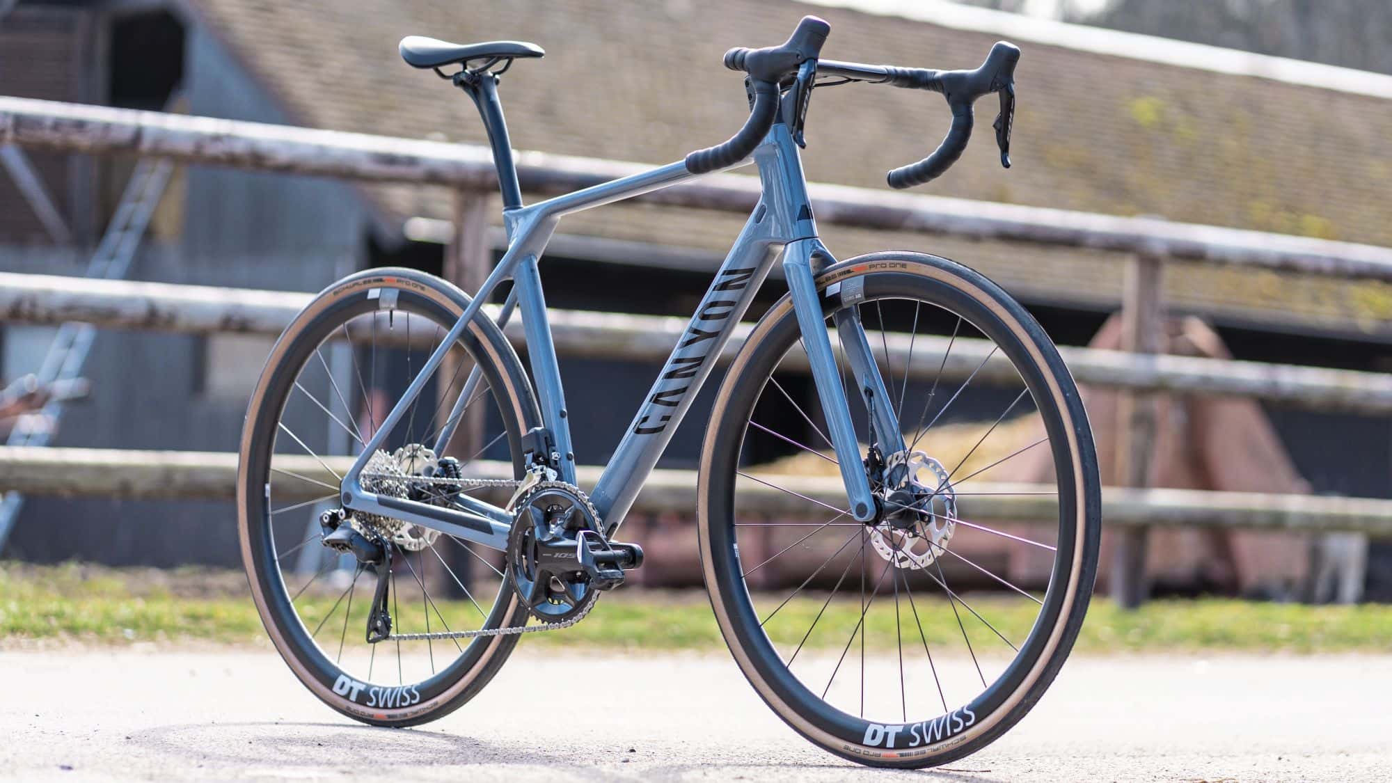 rennrad canyon roadlite al 7.0 CF 7 2024 - Shimano 105 - Alexrims RXD6 | PRE-OWNED FROG 62 - leichtes Topseller Size:55